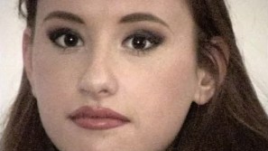 MONA LISA photos by Pierre Woodman