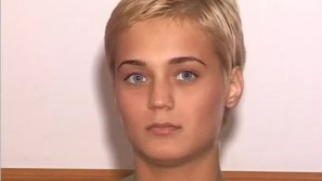 LAUREN KISS photos by Pierre Woodman