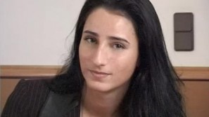 CYNTHIA photos by Pierre Woodman