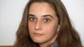 CLARA photos by Pierre Woodman