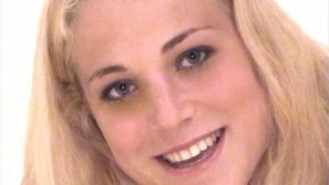 LYNN STONE photos by Pierre Woodman