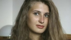 SUZANNA photos by Pierre Woodman