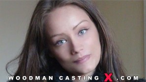 SOPHIE LYNX photos by Pierre Woodman