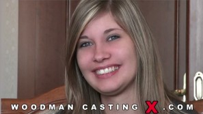 HOLLY ANDERSON photos by Pierre Woodman