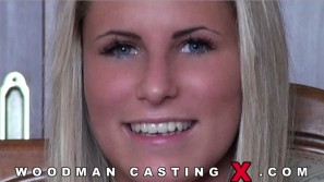 SANDRA HILL photos by Pierre Woodman