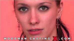 LOLA LOVE photos by Pierre Woodman