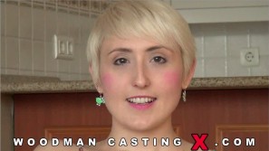 MOLLY DAE photos by Pierre Woodman