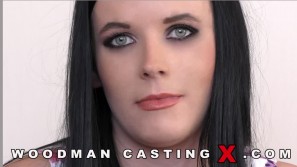 LOLA VINTAGE photos by Pierre Woodman