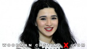 MIA NAVARRO photos by Pierre Woodman