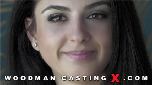 MIA TREJSI photos by Pierre Woodman