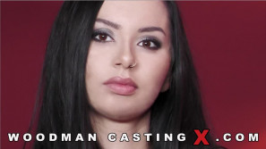 GINA GOZZI photos by Pierre Woodman