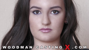 SAMANTHA GRAINDER photos by Pierre Woodman