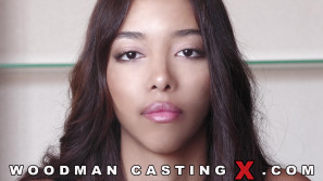 LIA LIN XO photos by Pierre Woodman