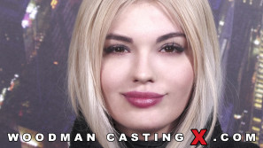 LUNA WOLFS photos by Pierre Woodman