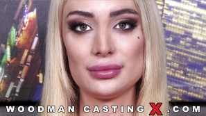 SELINA PINK photos by Pierre Woodman