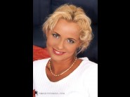 Ophelie is a really sexy girl