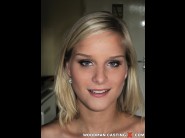 Marry queen is so cute on this photos