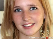 Alice dumb is so cute on this photos