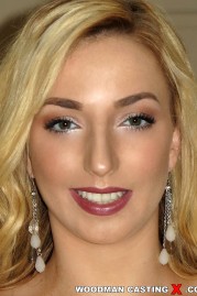 photos of Zoe Parker