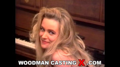 Alona - BTS - Piano anal lessons