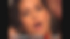 Beatrice - BTS - bed + 4 boys