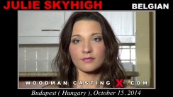Access Julie Skyhigh casting in streaming. A  girl, Julie Skyhigh will have sex with Pierre Woodman. 